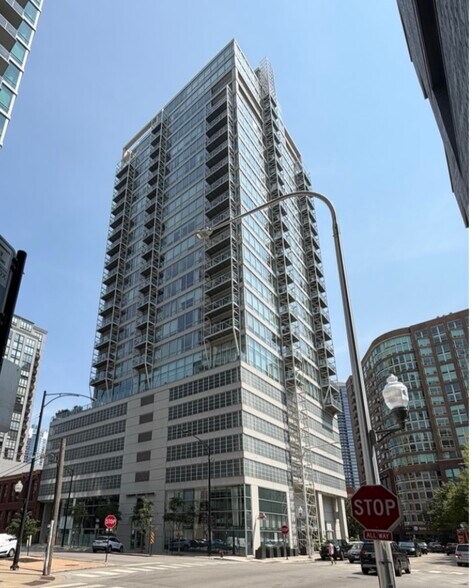 More Photos Of 467-471 W Erie St, Chicago Apartments For Sale