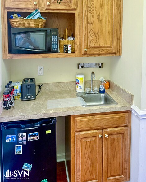 More Photos Of 1795 Alysheba Way, Lexington Office For Sale