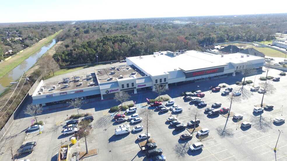 More Photos Of 4001 General De Gaulle Dr, Algiers Unknown For Lease