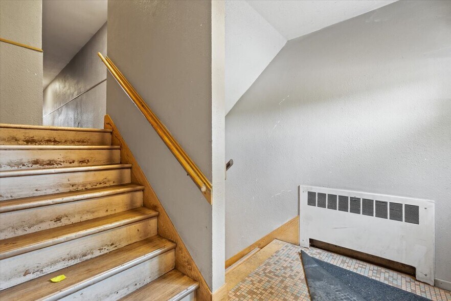 More Photos Of 3400 10th Ave S, Minneapolis Apartments For Sale