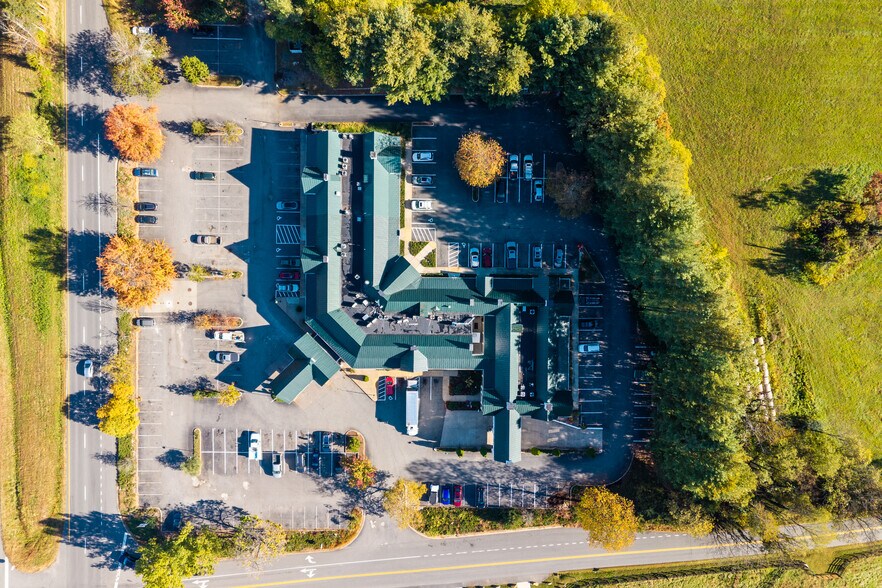 More Photos Of 4916 Plank Rd, North Garden Storefront For Lease