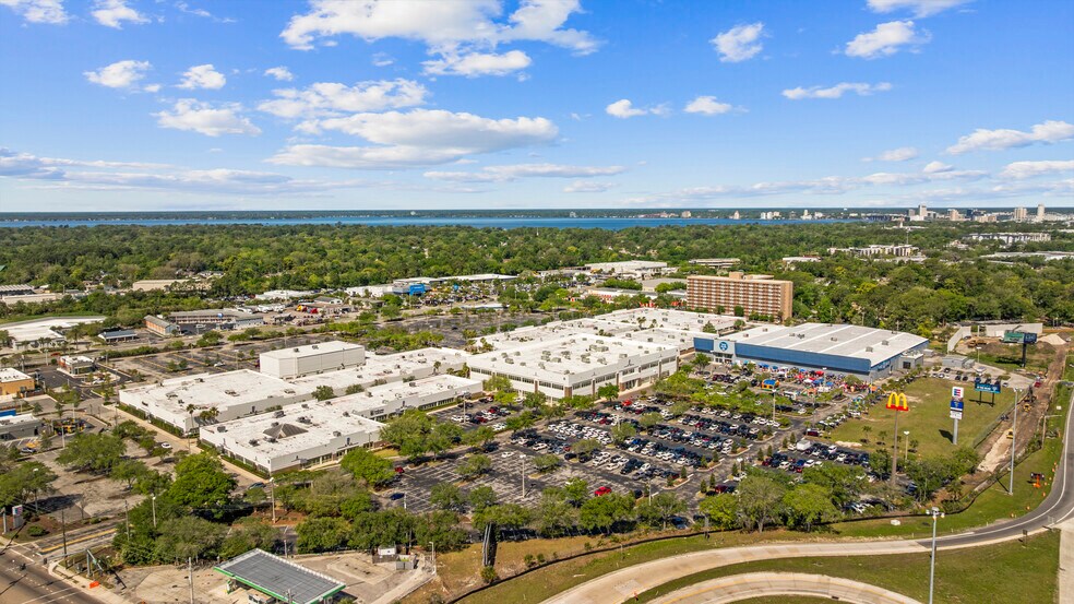 More Photos Of 3511 Emerson St, Jacksonville Land For Lease