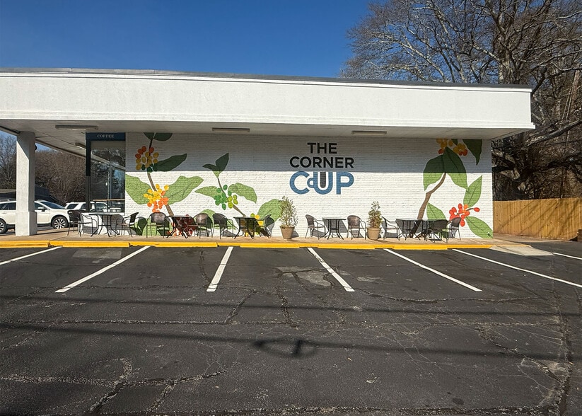 More Photos Of 2611 Lawrenceville Hwy, Decatur Unknown For Lease