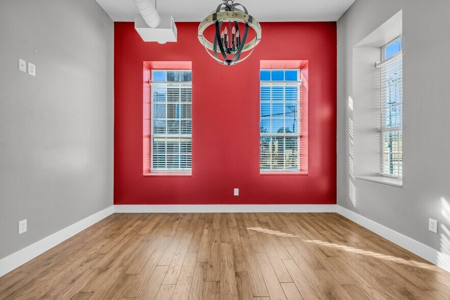 More Photos Of 201 Lafayette St, Starkville Loft Creative Space For Lease