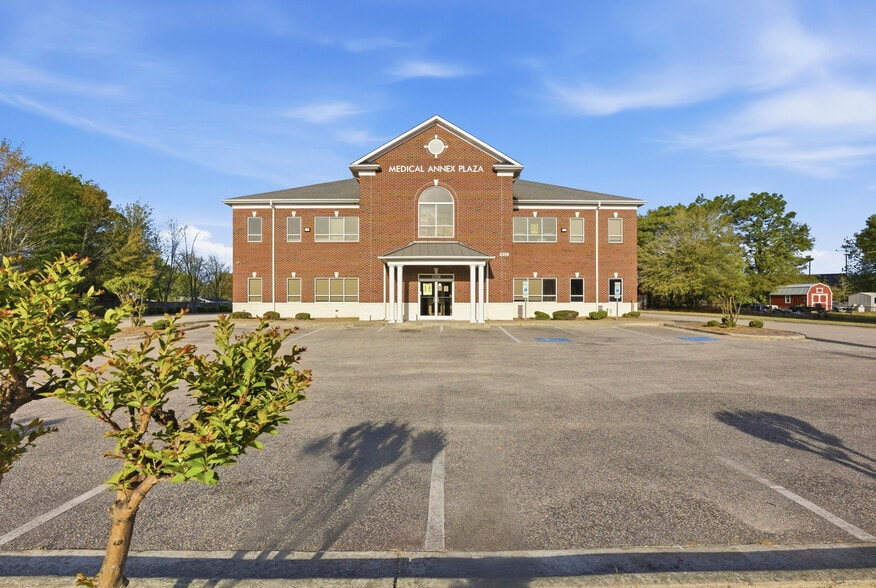 More Photos Of 2356 John Smith Rd, Fayetteville Medical For Lease