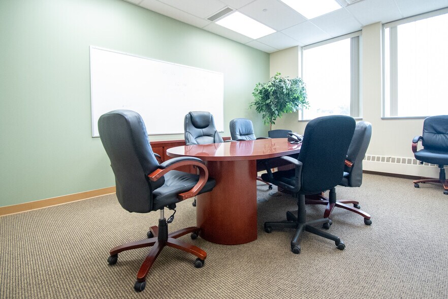 More Photos Of 3121 Euclid Ave, Cleveland Schools For Lease