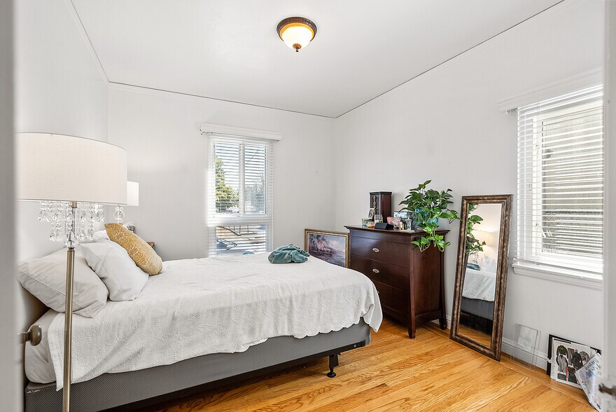 More Photos Of 1217 Capuchino Ave, Burlingame Apartments For Sale