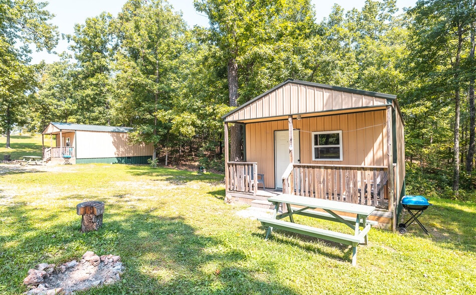 More Photos Of 11726 Highway K, Jadwin Hotel For Sale