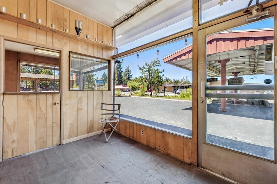 More Photos Of 2774 Lake Tahoe Blvd, South Lake Tahoe Industrial For Sale