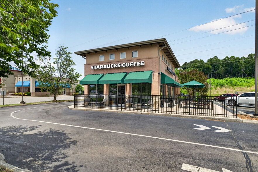 More Photos Of 1105 Interstate Dr, Cookeville Freestanding For Sale