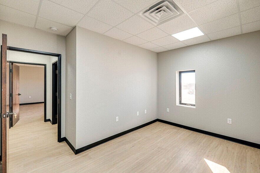 More Photos Of 16791 W Basin St, Odessa Warehouse For Sale