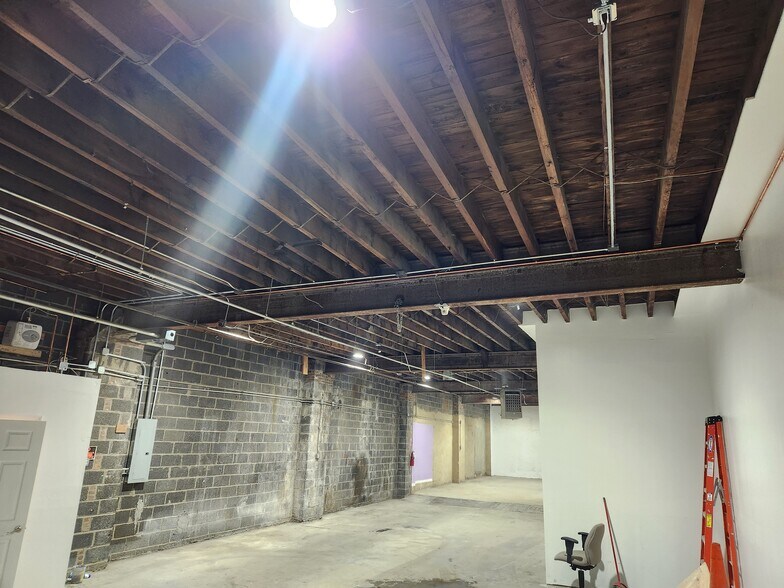 More Photos Of 85 Coffey St, Brooklyn Warehouse For Lease