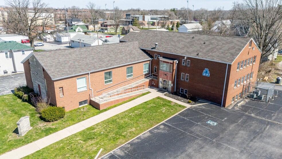 More Photos Of 618 S Main St, Kokomo Specialty For Sale