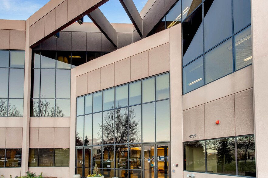 More Photos Of 9777 Pyramid Ct, Englewood Office For Lease