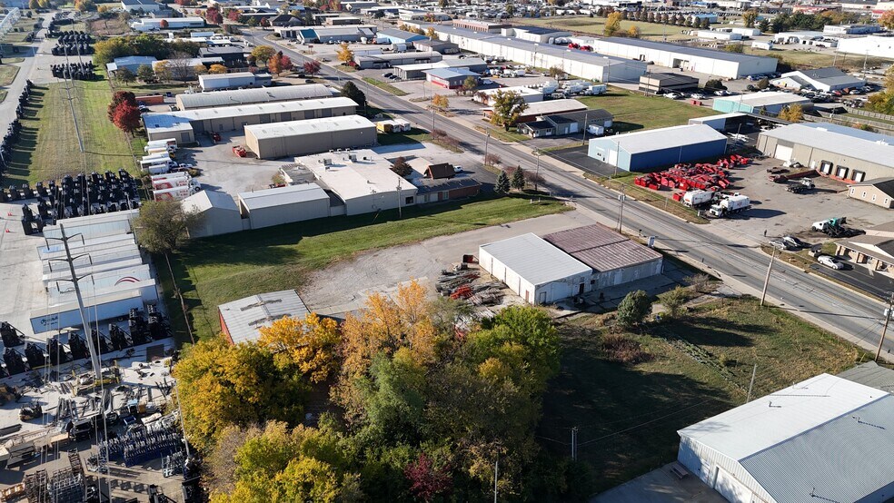 More Photos Of , Lafayette Industrial For Sale