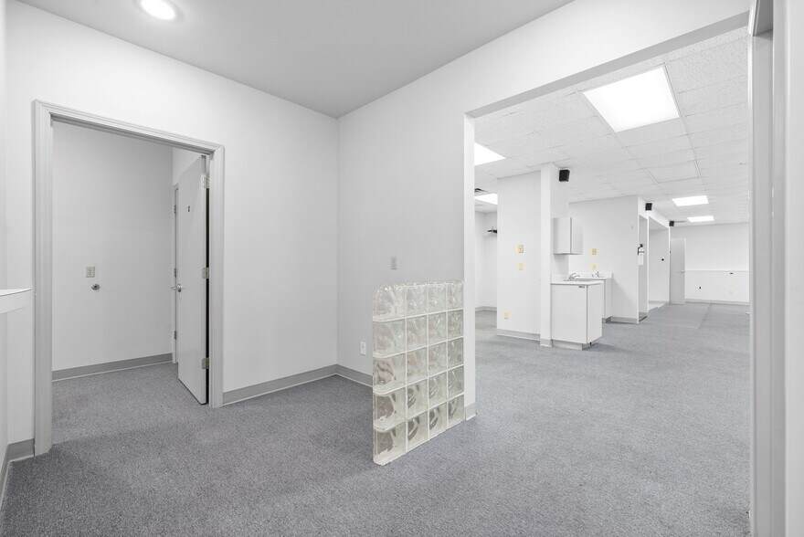 More Photos Of 311 W 9th St, Hopkinsville Medical For Lease