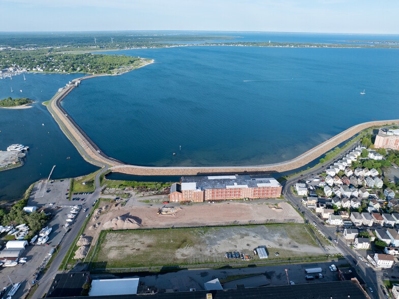 More Photos Of 11 Cove St, New Bedford Manufacturing For Sale