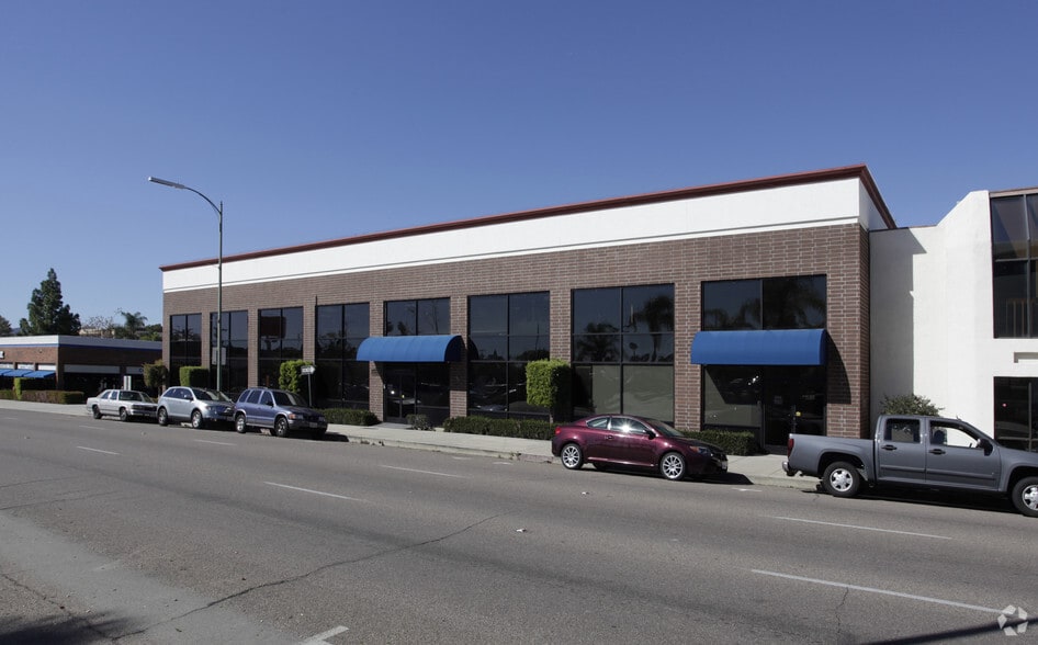 More Photos Of 230-270 W 2nd Ave, Escondido Office For Lease