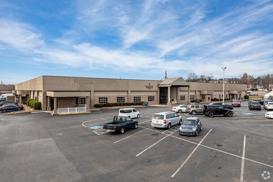 Primary Photo Of 420 W Morris Blvd, Morristown Office For Lease