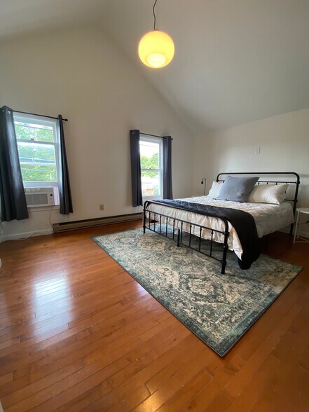 More Photos Of 53470 NY-30 Hwy, Roxbury Flex For Sale