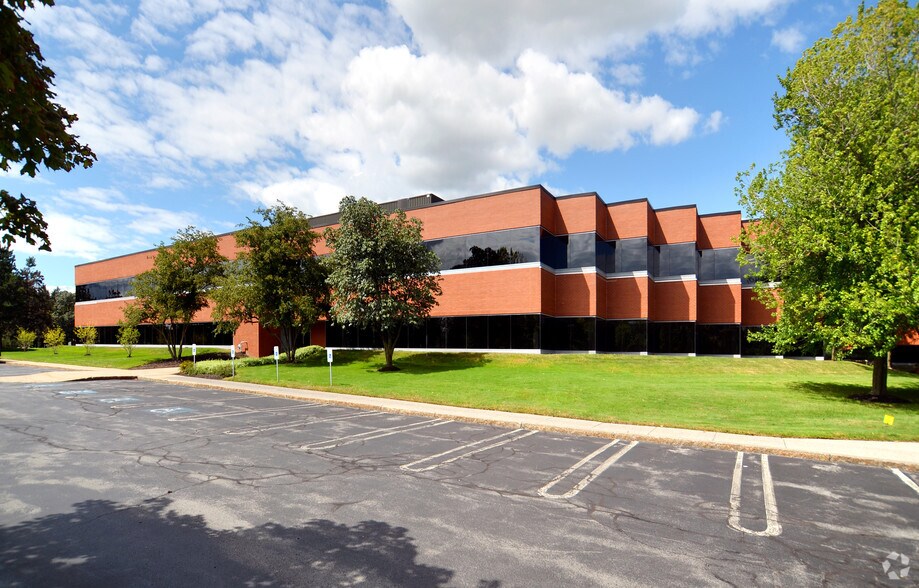 More Photos Of 200 Salina Meadows Pky, Syracuse Office For Lease