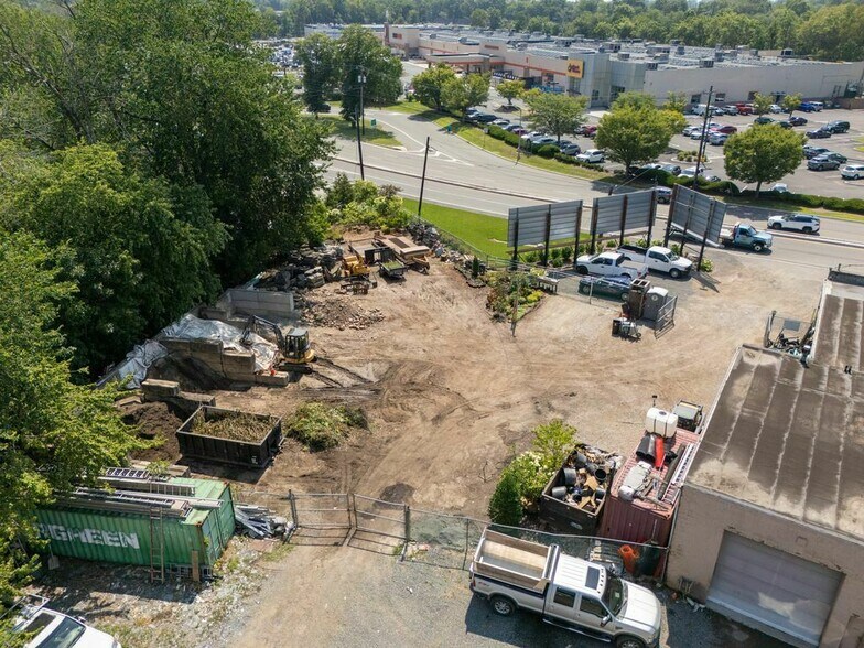 More Photos Of 2530 Springfield Ave, Vauxhall Land For Lease