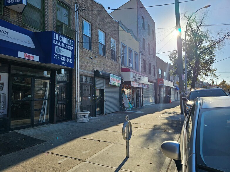 More Photos Of 13016 Liberty Ave, South Richmond Hill Flex For Lease