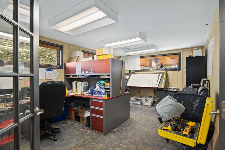 More Photos Of 2302 Highly St, Saint Joseph Warehouse For Sale