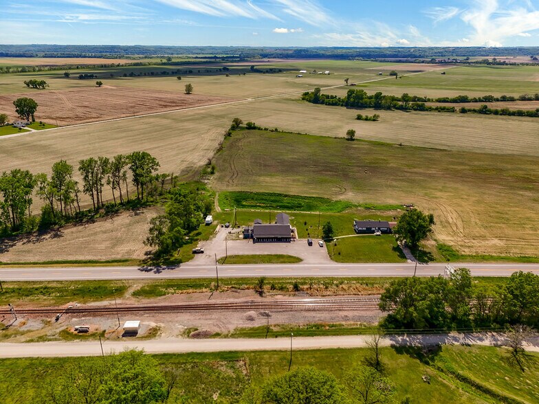 More Photos Of 24200 MO-45, Rushville Flex For Sale