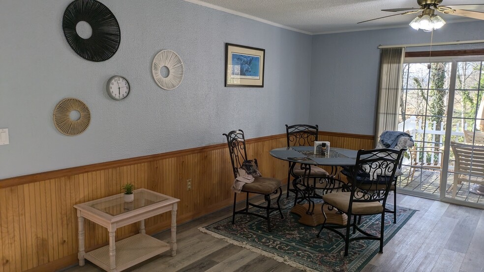 More Photos Of 371 Riverview Dr, Waynesville Manufactured Housing Mobile Home Park For Sale