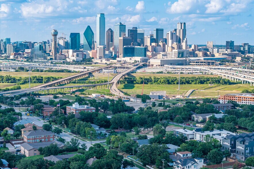 More Photos Of 722 N Marsalis Ave, Dallas Land For Sale