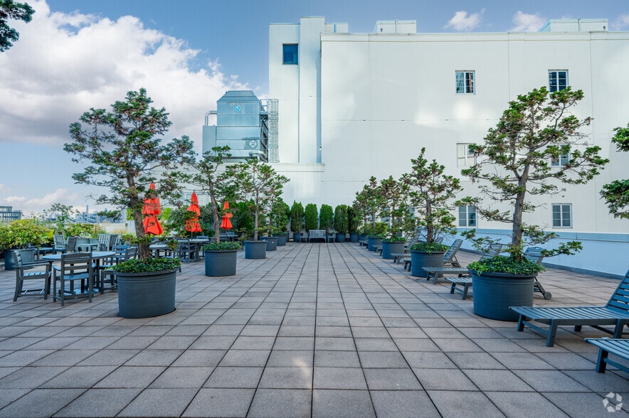 More Photos Of 2728 Thomson Ave, Long Island City Apartments For Sale