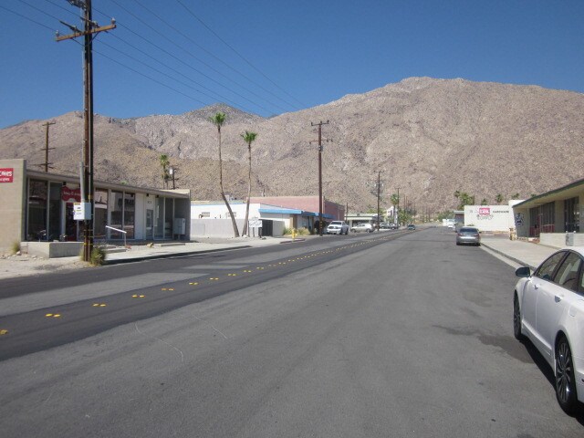 More Photos Of 577 E Sunny Dunes Rd, Palm Springs Storefront Retail Office For Lease