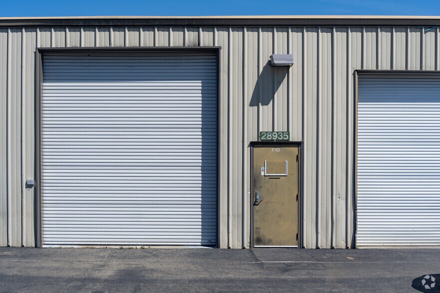 More Photos Of 29355 Arnold Dr, Sonoma Racetrack For Lease