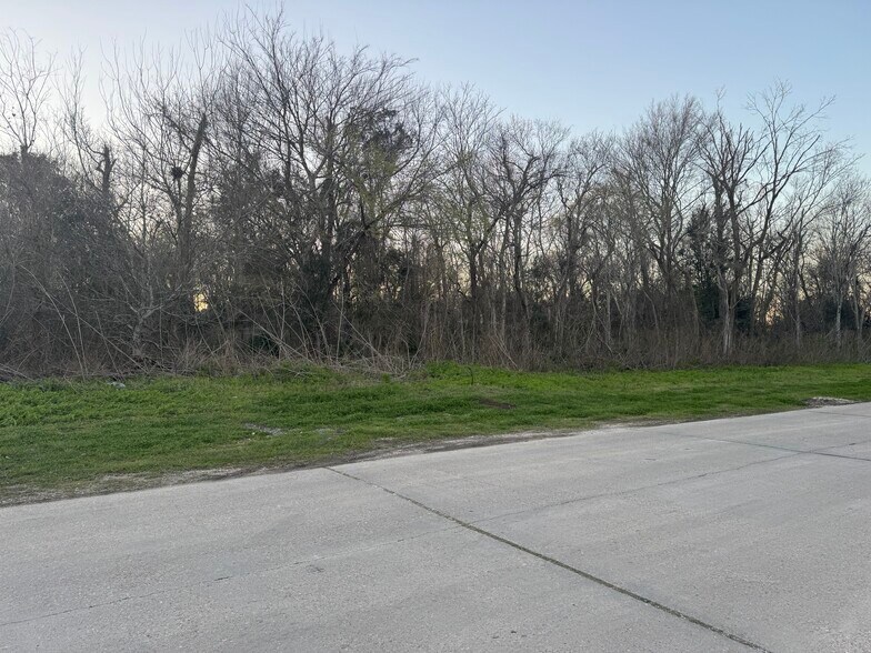 More Photos Of Lot 10 Reunion, Violet Land For Sale