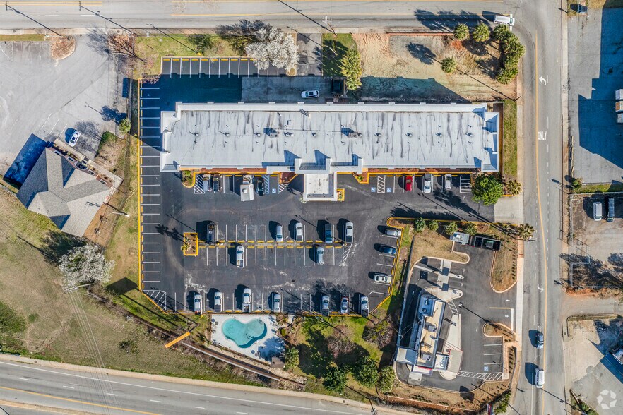 More Photos Of 911 Bush River Rd, Columbia Hotel For Sale