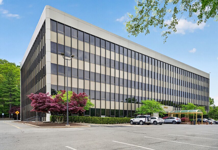 More Photos Of 550 Mamaroneck Ave, Harrison Unknown For Lease