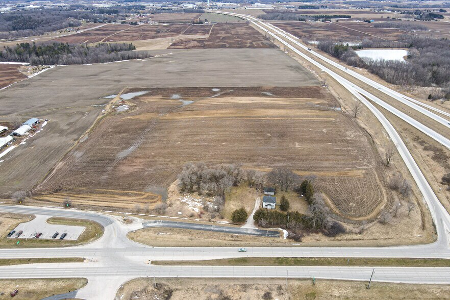 More Photos Of 5813 Michigan Ave, Manitowoc Land For Sale