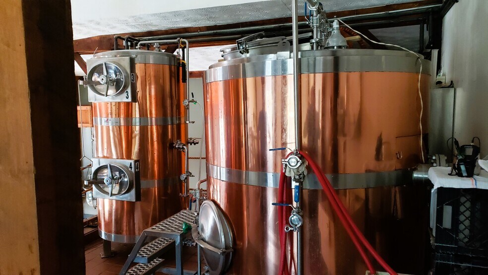 More Photos Of 8148 Main St, Garrettsville General Retail For Sale