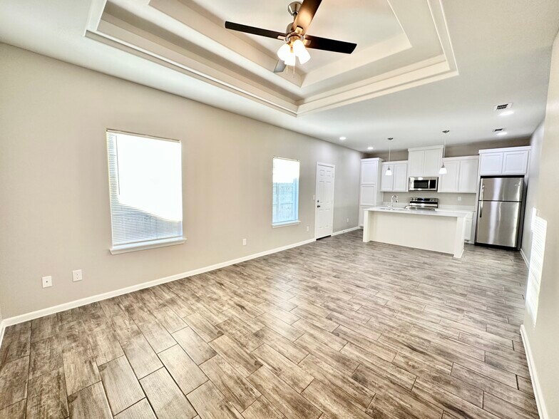 More Photos Of 1416 Petri Dr, Weslaco Apartments For Sale