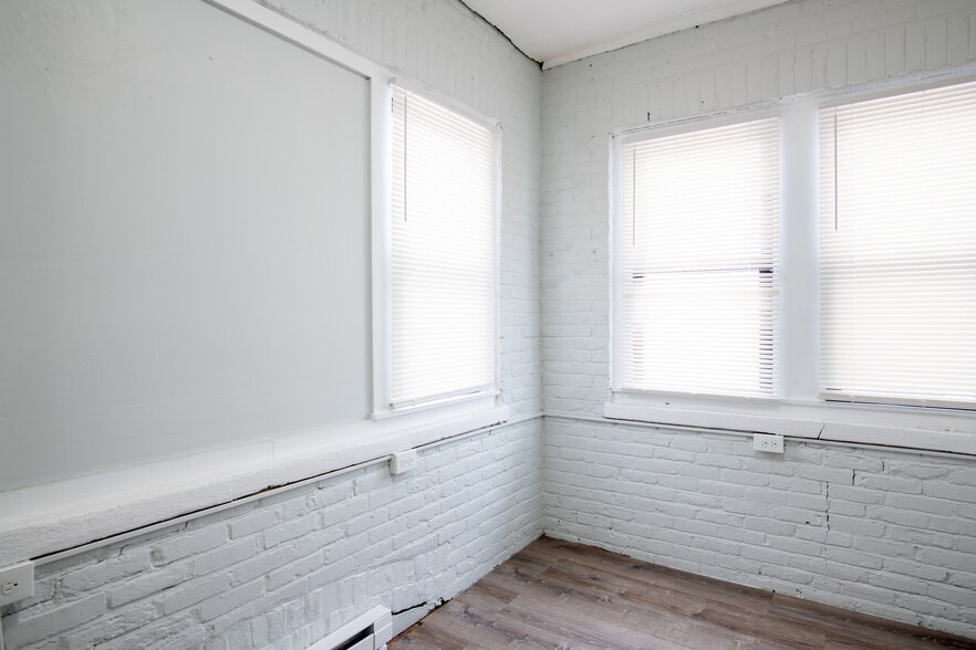 More Photos Of 69 Winter St, Springfield Apartments For Sale