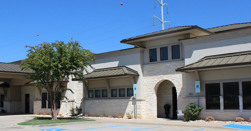 Primary Photo Of 3324 Colorado Blvd, Denton Office For Lease