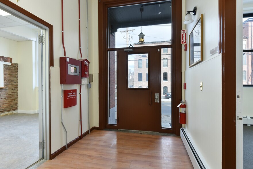 More Photos Of 754 Branch Ave, Providence Loft Creative Space For Lease