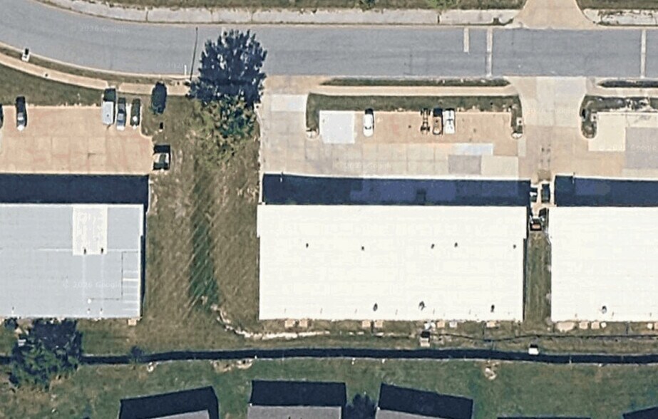 More Photos Of 841-881 E Warren St, Gardner Unknown For Lease