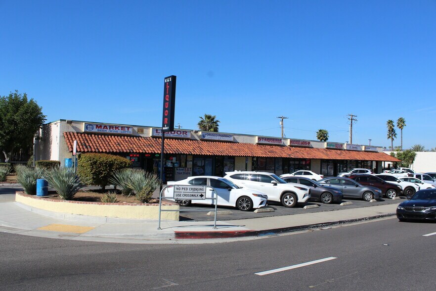 More Photos Of 305-321 N Ash St, Escondido Storefront For Lease