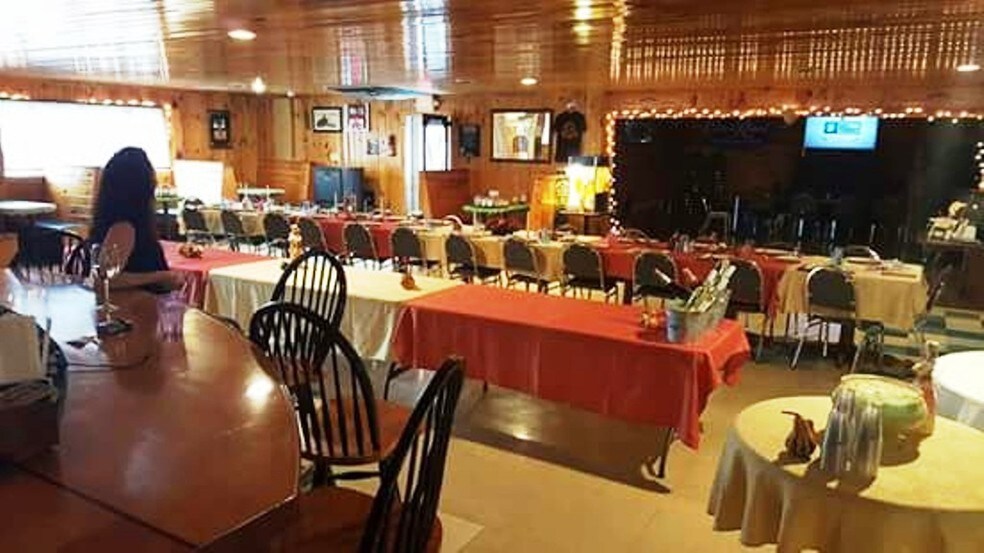 More Photos Of 181 Waterville Rd, Belfast Restaurant For Lease