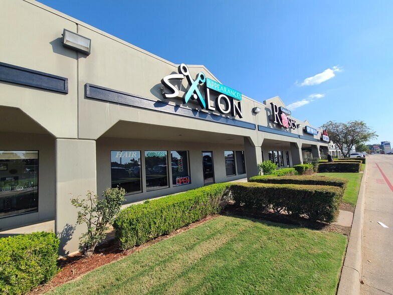 More Photos Of 11001-11013 S Memorial Dr, Tulsa Unknown For Lease