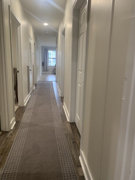 More Photos Of 725 S J St, Pensacola Office Residential For Sale