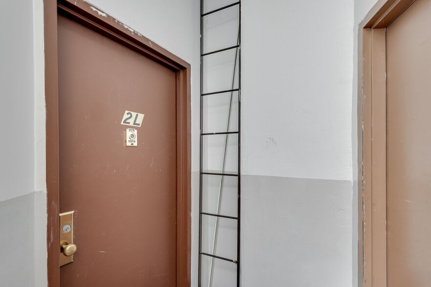 More Photos Of 886 Franklin Ave, Brooklyn Apartments For Sale