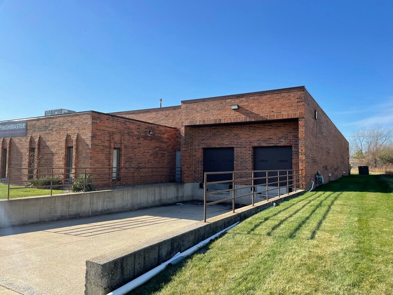 More Photos Of 1480 Huntington Ave, Calumet City Warehouse For Lease